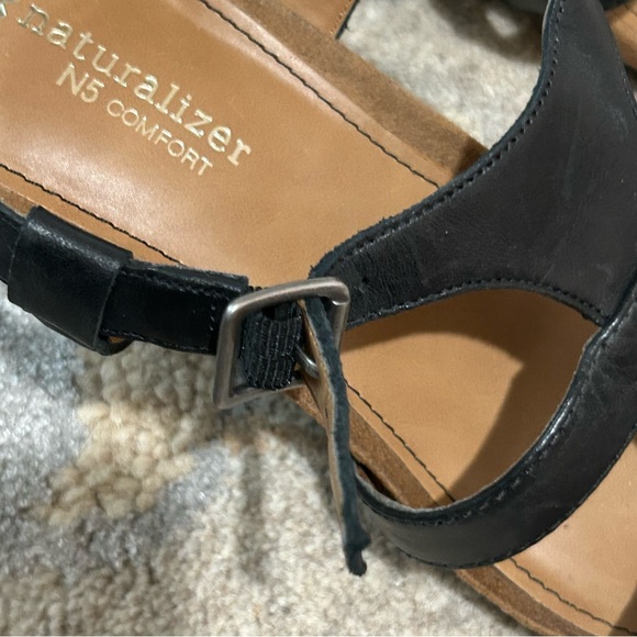 Naturalizer Black Sandals - Picture 4 of 5